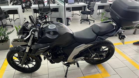 YAMAHA FZ25 FAZER ABS YAMAHA FZ25 FAZER ABS